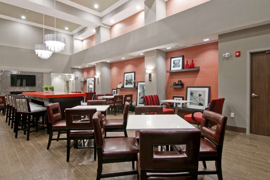 Restaurant Hampton Inn & Suites by Hilton Toronto Markham Markham (905)752-5600