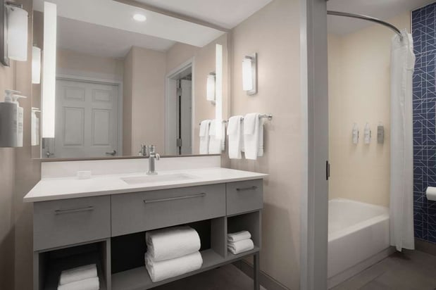 Images Homewood Suites by Hilton Alexandria/Pentagon South, VA