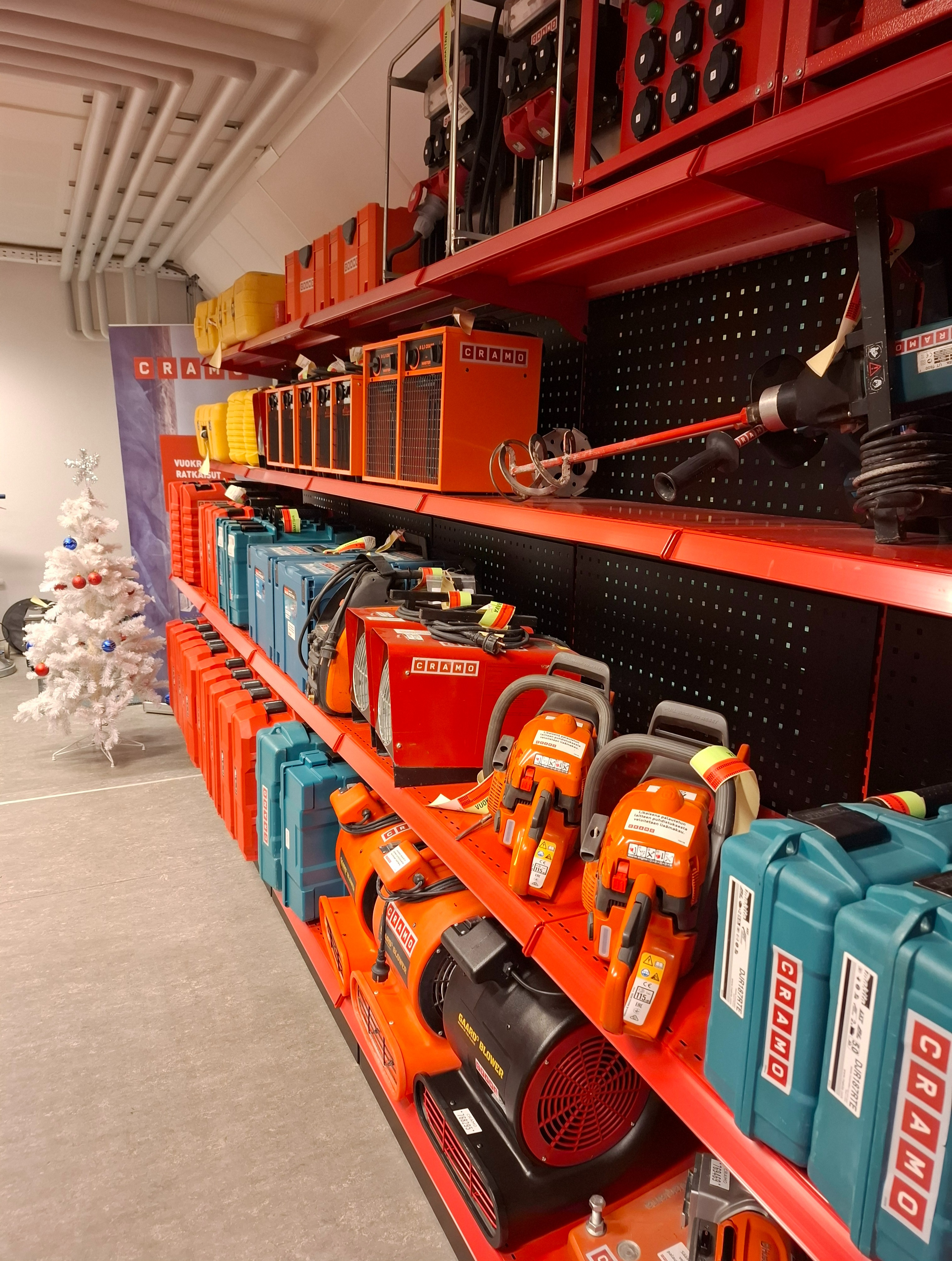 Images CRAMO konevuokraamo Turku