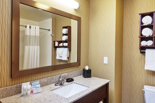 Images Hampton Inn & Suites Milwaukee/Franklin