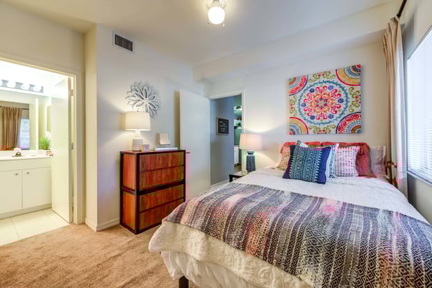 Images Eagle Walk Off-Campus Student Housing