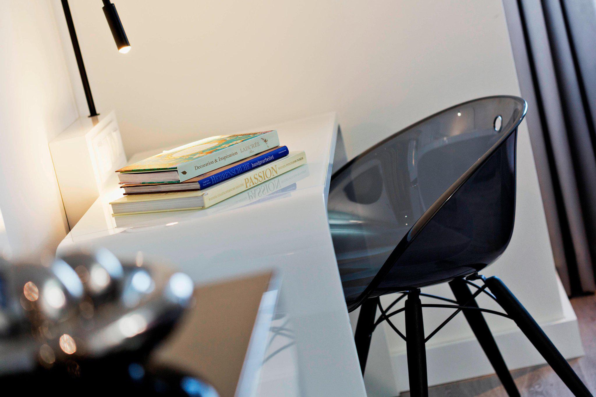 Renaissance Wien Hotel, Linke Wienzeile/Ullmannstrasse 71 in Vienna