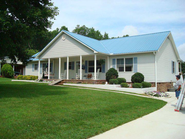 Blue Metal Roof, Unique Metal Roof colors, Gator Metal Roofing, serving North Carolina homeowners, energy efficient metal roofing free estimates