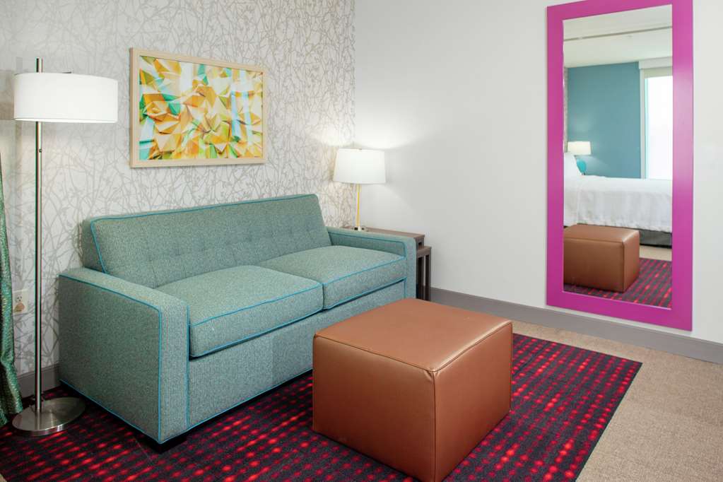 Guest room