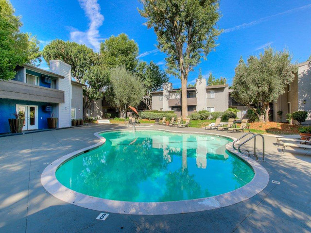 Picturesque Pool with Wraparound Sundeck Chatsworth Pointe Canoga Park (747)234-2151