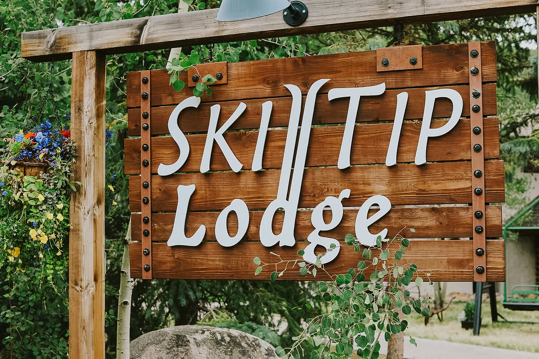 Ski Tip Lodge Image