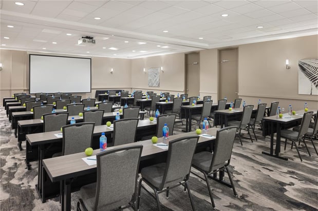 Images Embassy Suites by Hilton Detroit Troy Auburn Hills