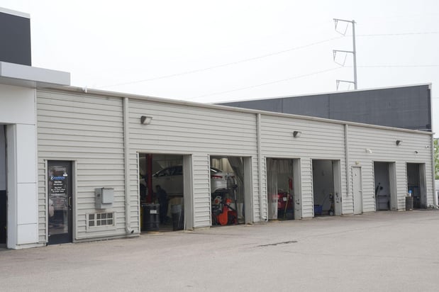 Images Russ Darrow Kia of Madison Service Center