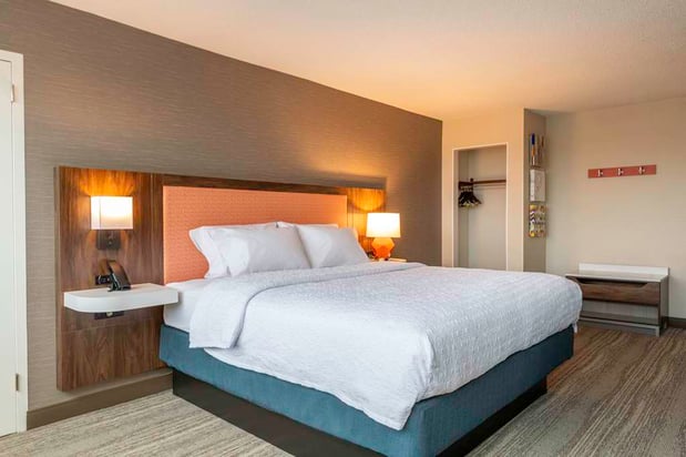 Images Hampton Inn Manchester Downtown