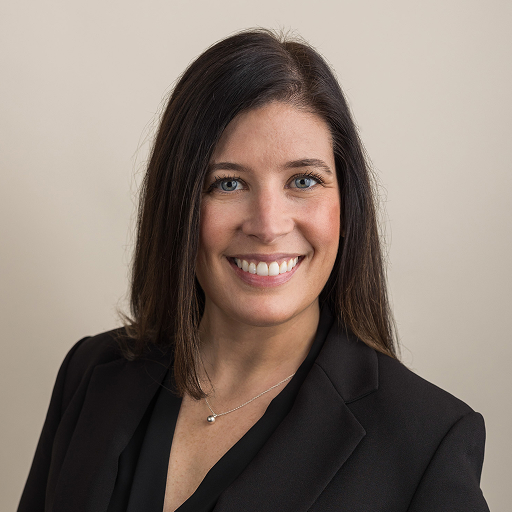 Amanda De Groote headshot.