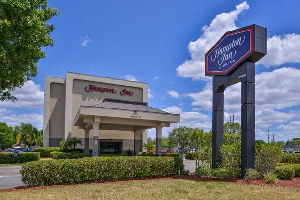 Images Hampton Inn closest to Universal Orlando
