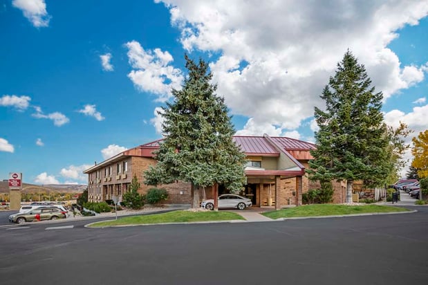 Images Best Western Plus Landmark Inn