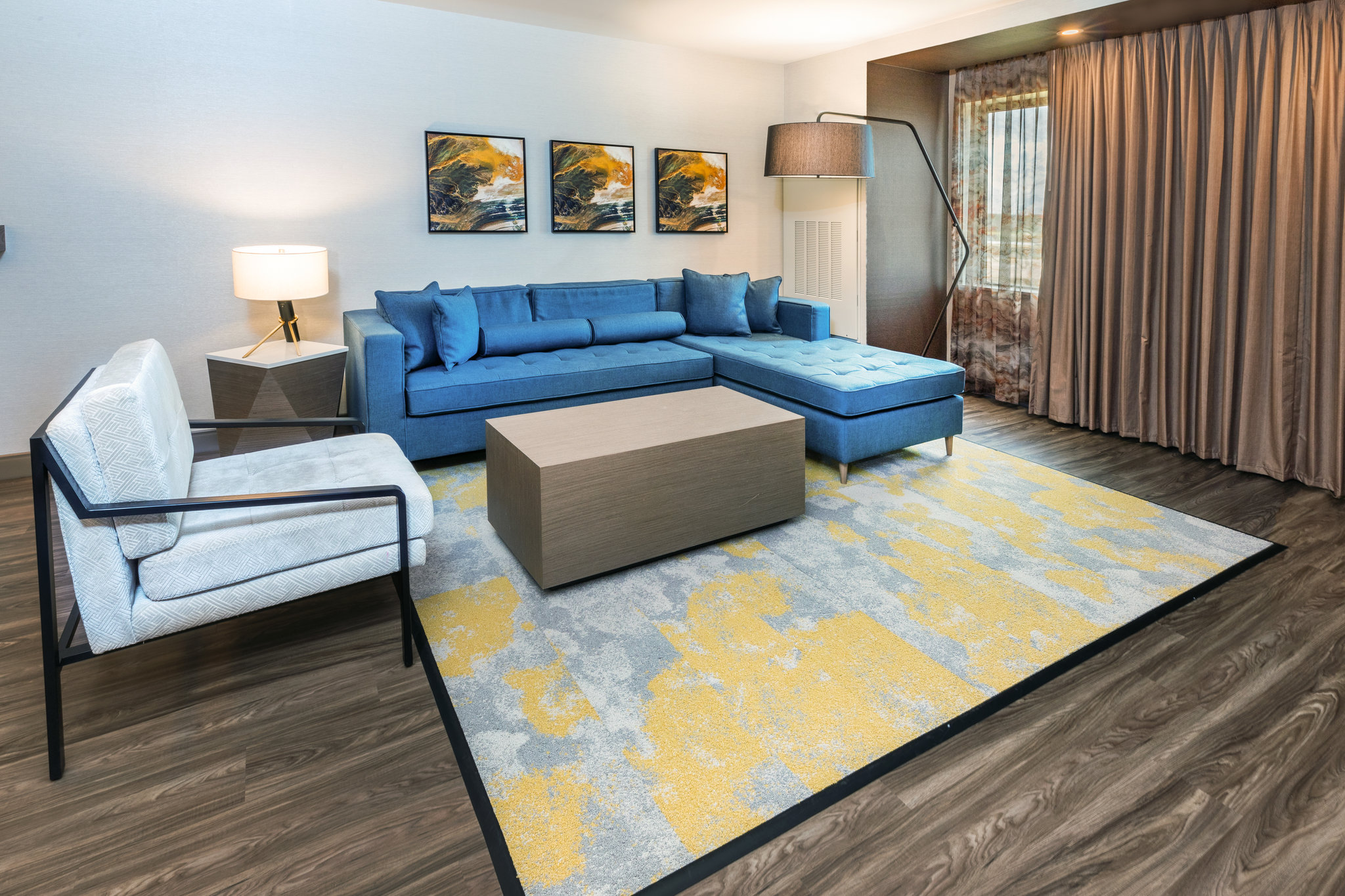 Hotel Indigo Spring – Woodlands Area by IHG Image