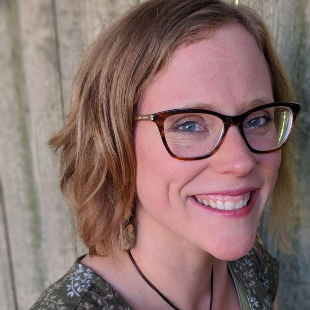 Images Alyssa Brin, Counselor