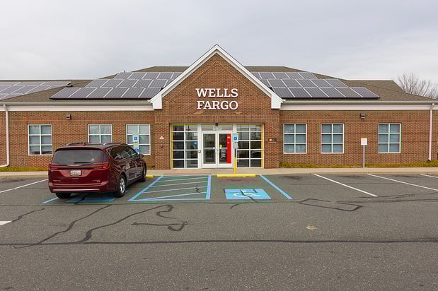 Images Wells Fargo Bank