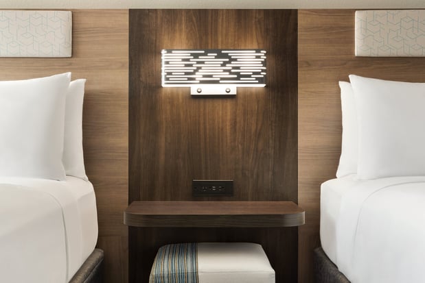 Images Holiday Inn Express & Suites Fredericksburg by IHG