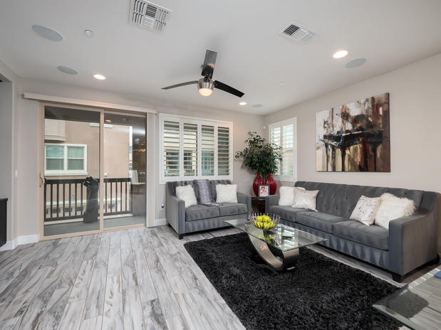 Images Jacqueline Brown - Realm Real Estate Group