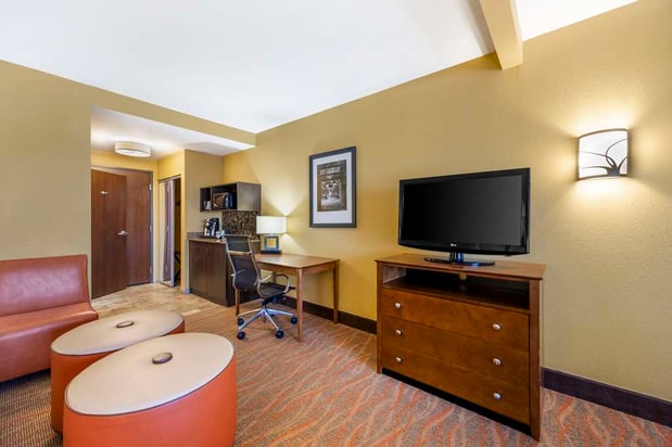 Images Best Western Plus Tupelo Inn & Suites