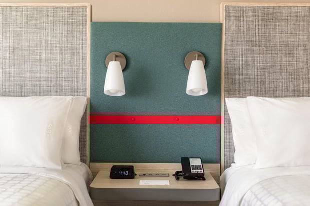 Images avid hotel Orlando International Airport by IHG
