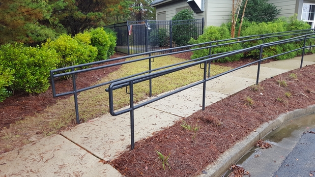Images NEED-A-FENCE, INC.