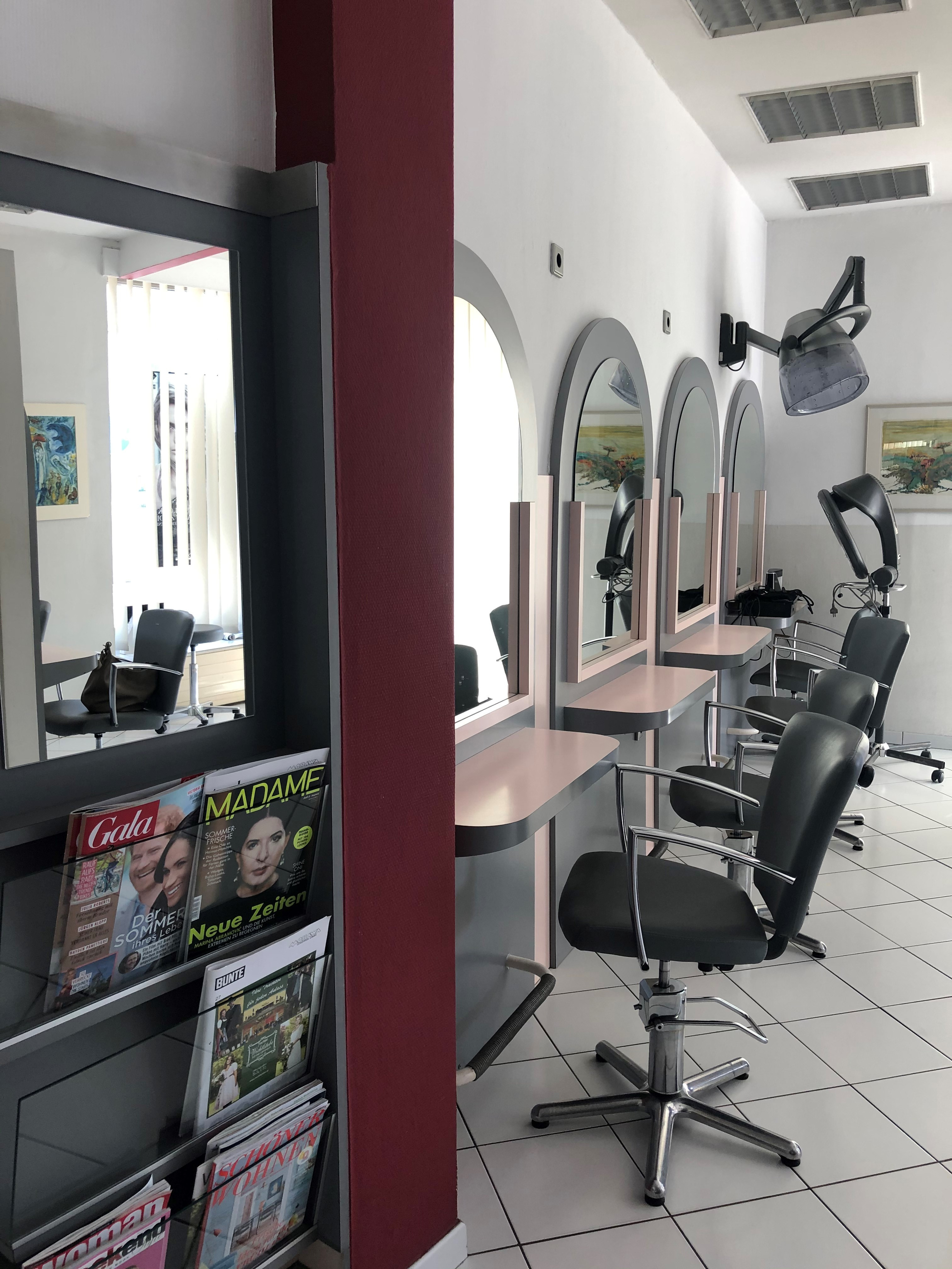 Frisör L'Altra, Wiener Straße 100 in Klosterneuburg