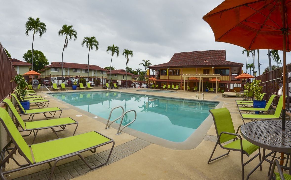 oasis townhomes waipahu hawaii pool lounge area