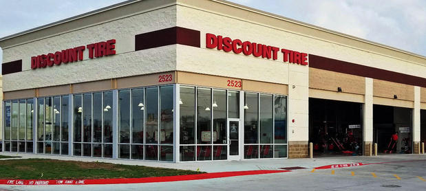 Images Discount Tire