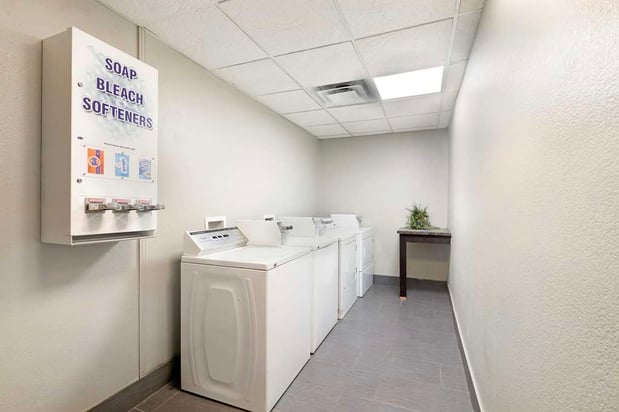 Images Best Western Savannah Airport Inn & Suites
