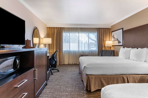 Images Best Western Plus Garden Court Inn