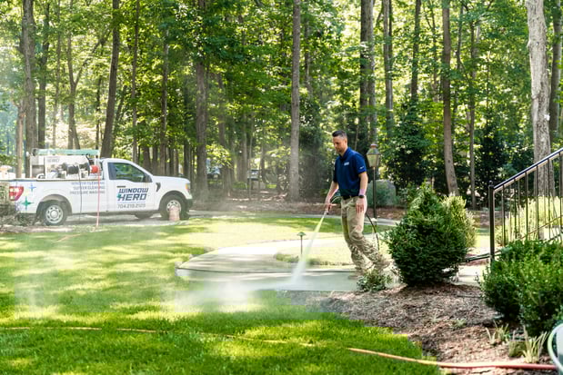 Images Window Hero Charlotte