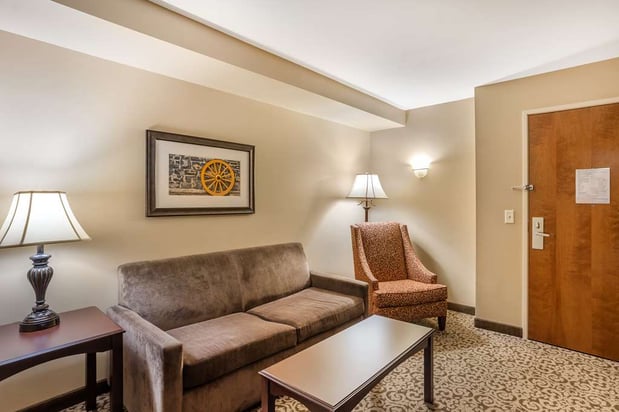 Images Best Western Plus Intercourse Village Inn & Suites