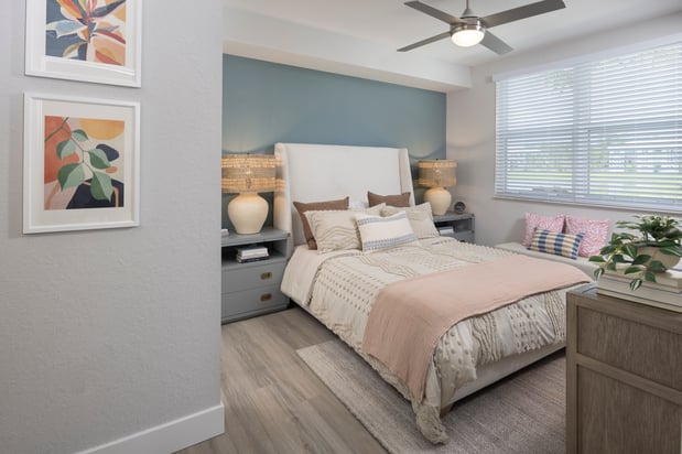 Images Everly Apartments