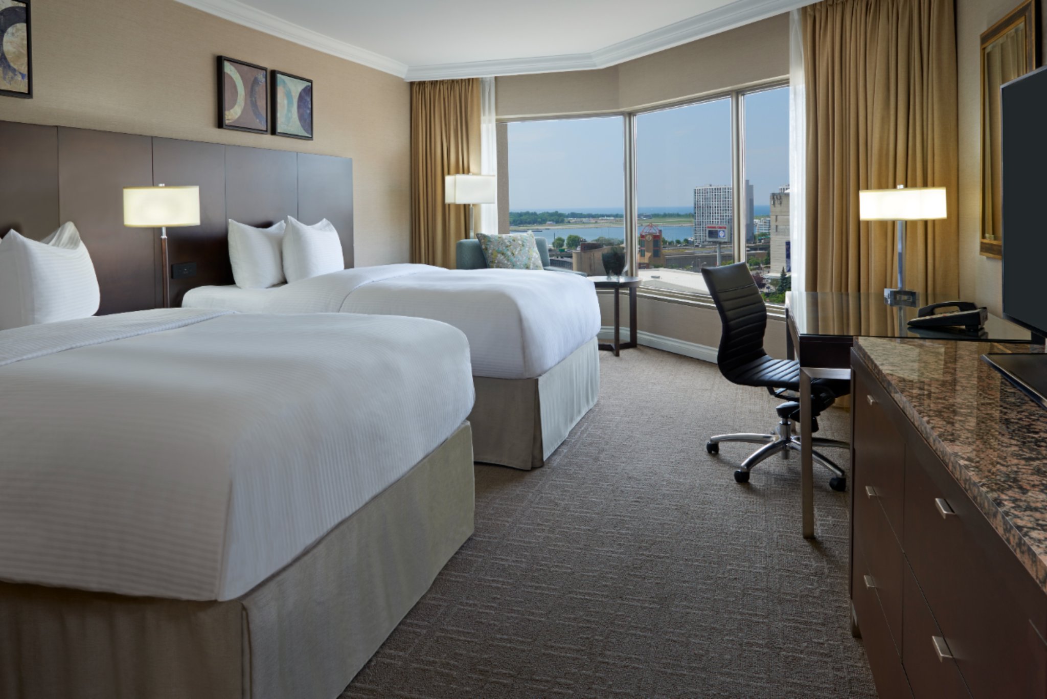 Images InterContinental Toronto Centre by IHG