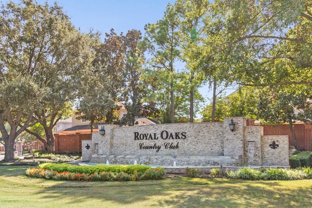 Images Camden Royal Oaks 55+ Senior Living Apartments