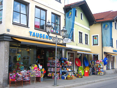 Bild 1 Spielwaren Tausend in Wolfratshausen