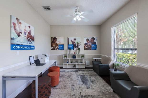 Images Savannah Place Apartments & Townhomes