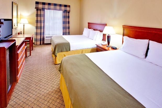 Images Holiday Inn Express & Suites Greenwood, an IHG Hotel