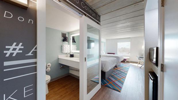 Images voco College Station Aggieland by IHG