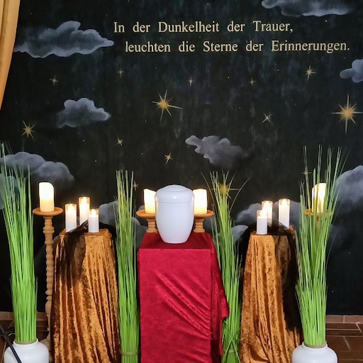 Bestattungen Haller Inhaber Frau Pia Haller, Schnieglinger Straße 106 in Nürnberg