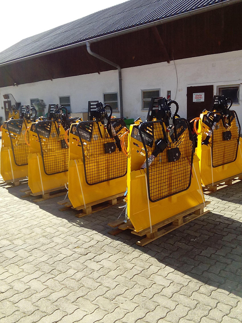 AIGNER GmbH - Land & Gartentechnik, Agrar, Harterstraße 40 in Eggersdorf bei Graz