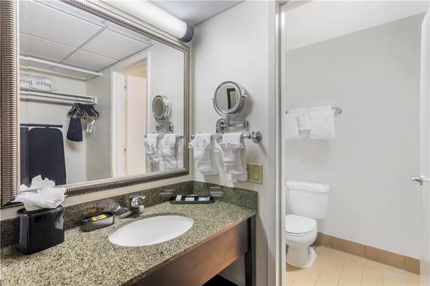 Images Best Western Plus Garden Court Inn