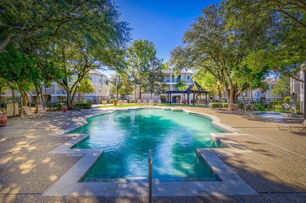 Images Saxony at Chase Oaks Apartments