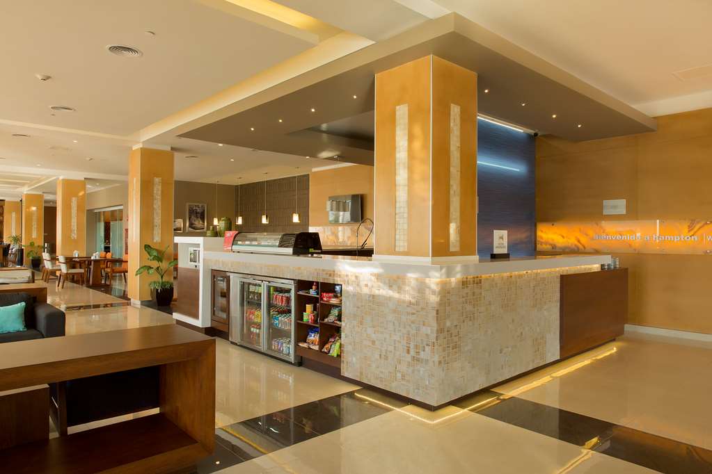 Images Hampton Inn & Suites by Hilton Paraiso