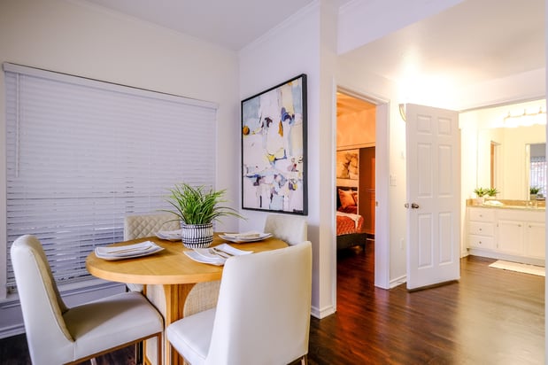 Images San Marin Apartments