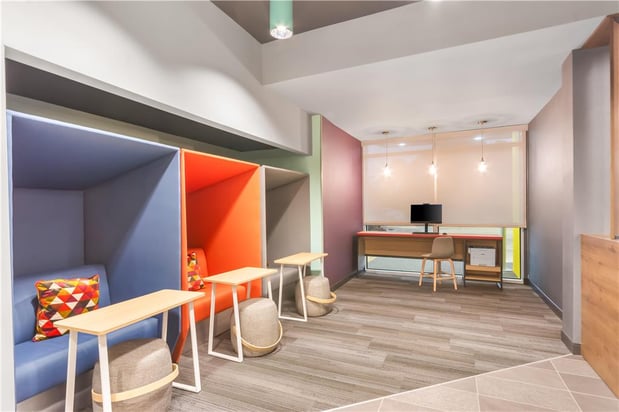 Images Tru by Hilton Pensacola I-10 North Davis Highway