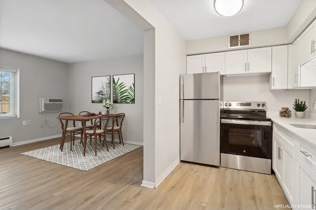 Images Cove at Linden Hills