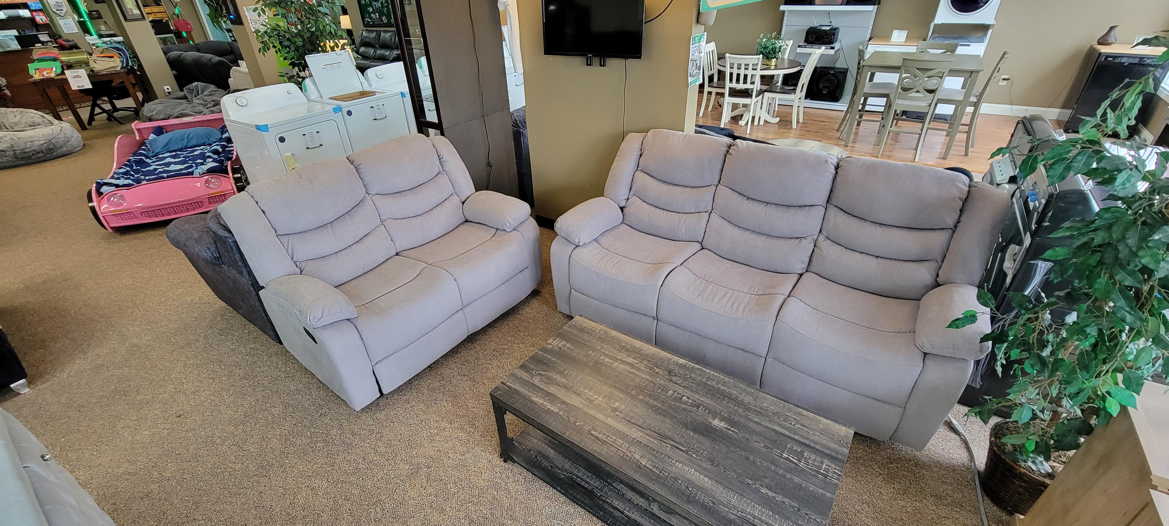 Lets all brighten up that living room as the fall time approaches.