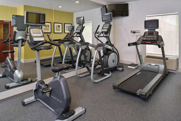 Images Holiday Inn Express & Suites Lafayette by IHG