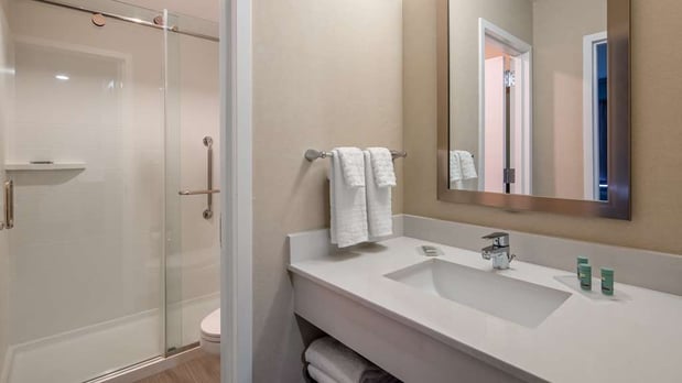 Images Best Western Hampshire Inn & Suites
