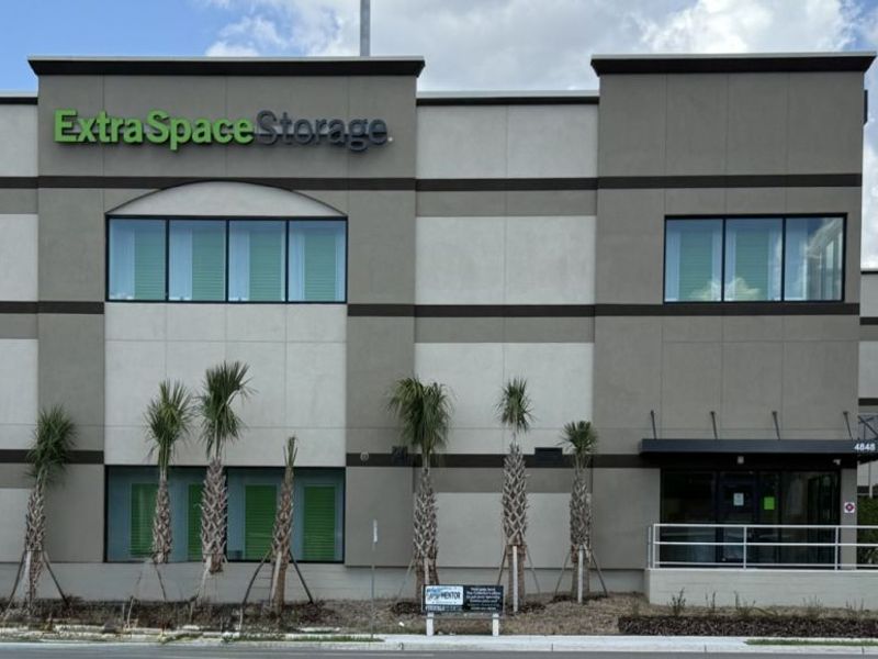 Images Extra Space Storage